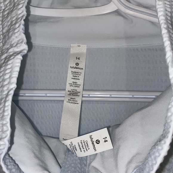 NEW Lululemon Pack Light Pullover *Packable - Picture 8 of 10